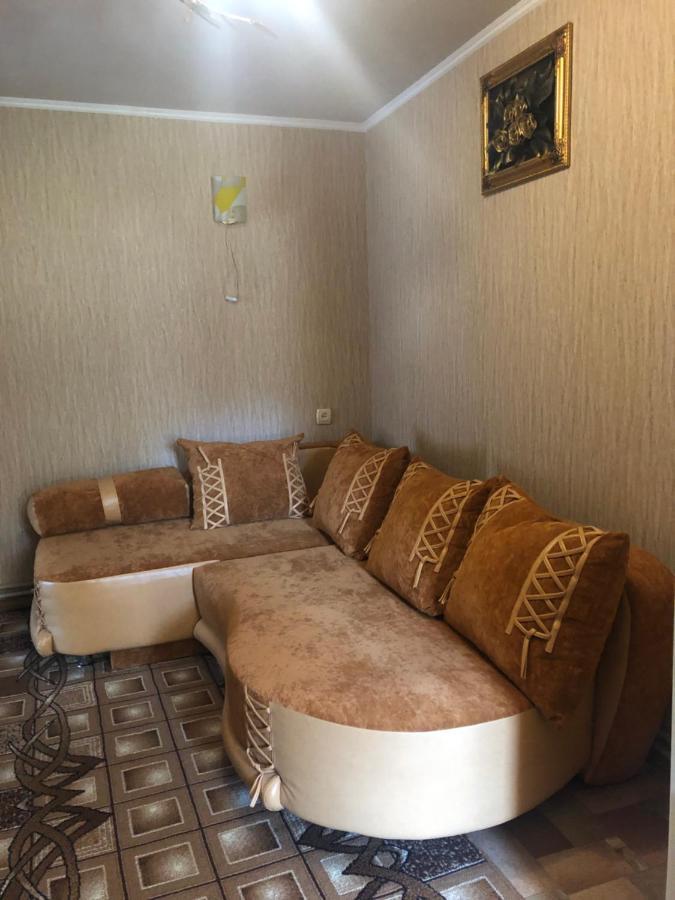 Садиба Диво Квітка Tatariw Exterior foto